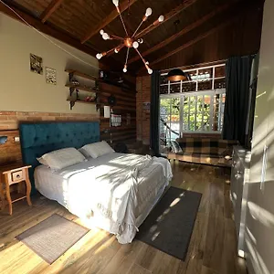 Casa de Férias Arthi - Lindo Loft Recanto Dos Passarinhos Com Hidromassagem!, Balneário Camboriú
